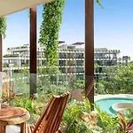 Luxury Studio - Stunning Pool View & Amenities