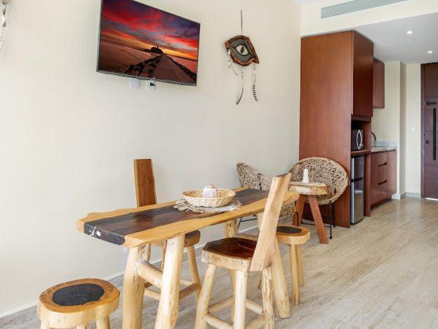 Luxury - Stunning Pool View & Amenities Tulum